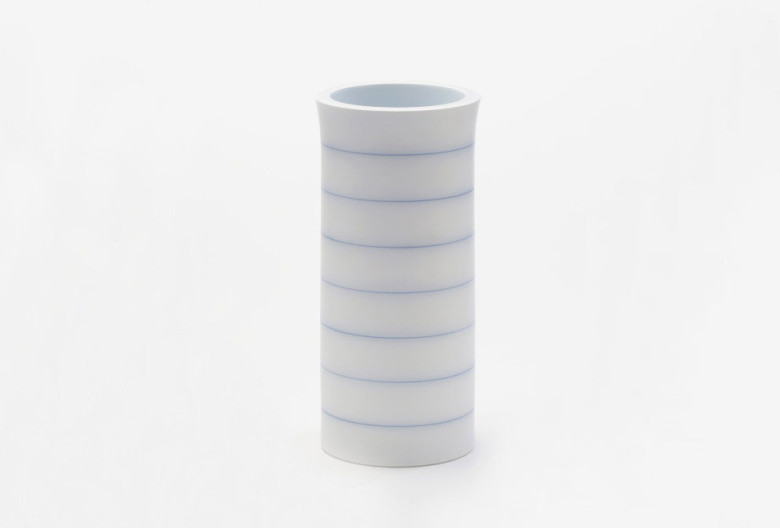 Hwang-vase6-1024x672-Featured