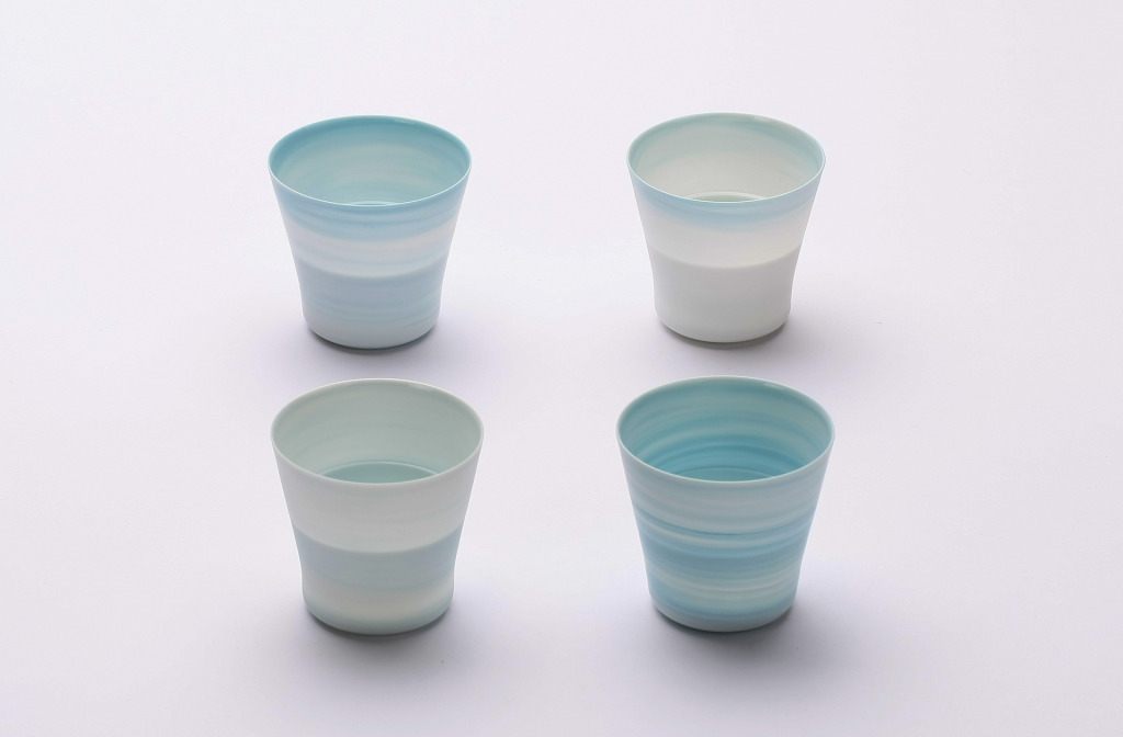 Becher <em>Shadowed Color Cup</em>, 2013. Porzellan. 8,3 × 8 cm.