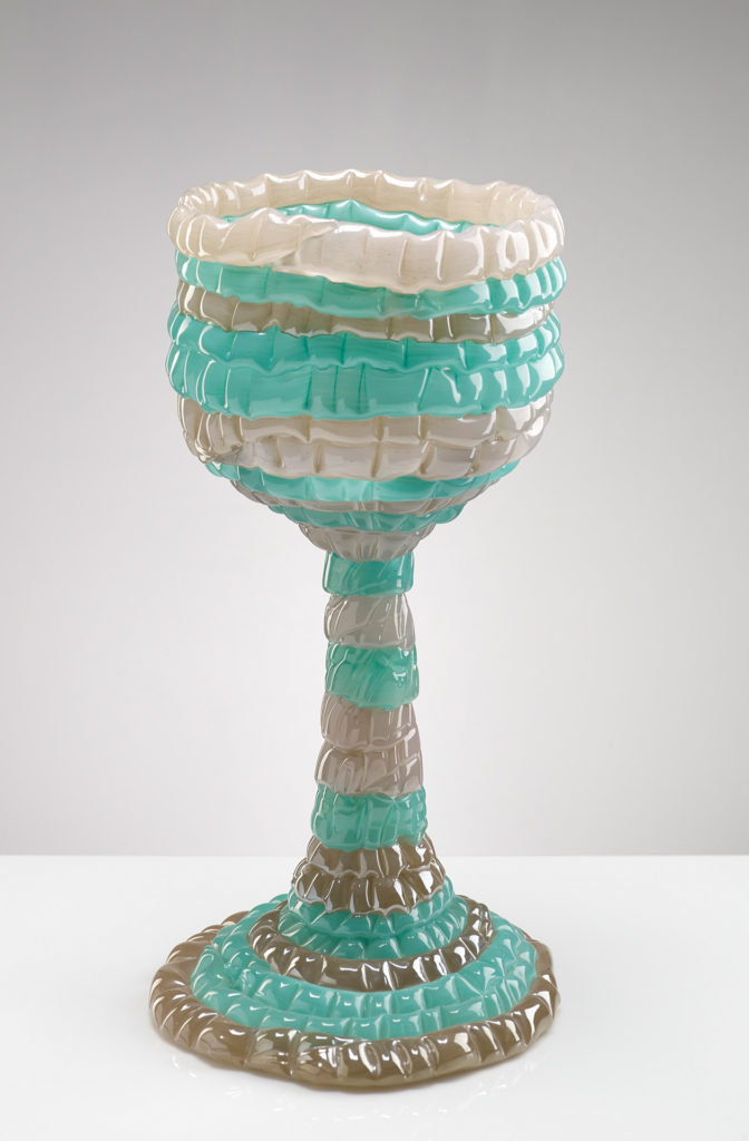 Pokal, 2012. Glas, 37 x 17 cm