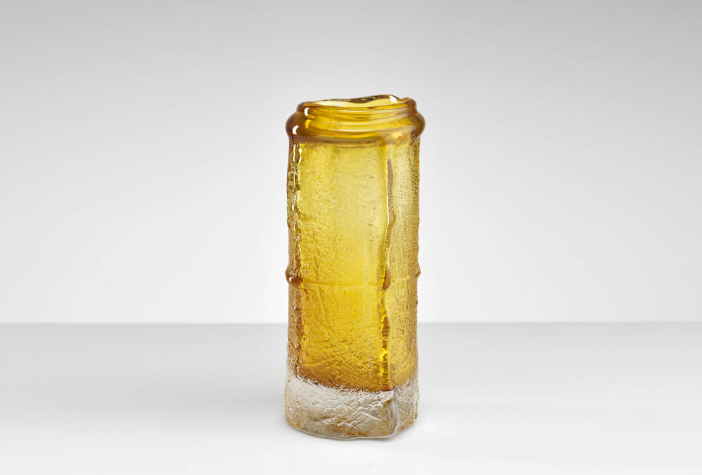 Vase 2015. Glas, mundgeblasen, 27 × 16 cm