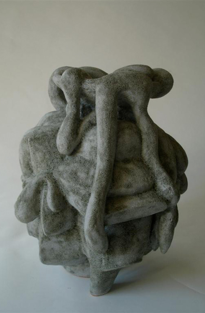 Objekt <em>Horror Vacui</em>, 2011. Keramik, 47x40 cm