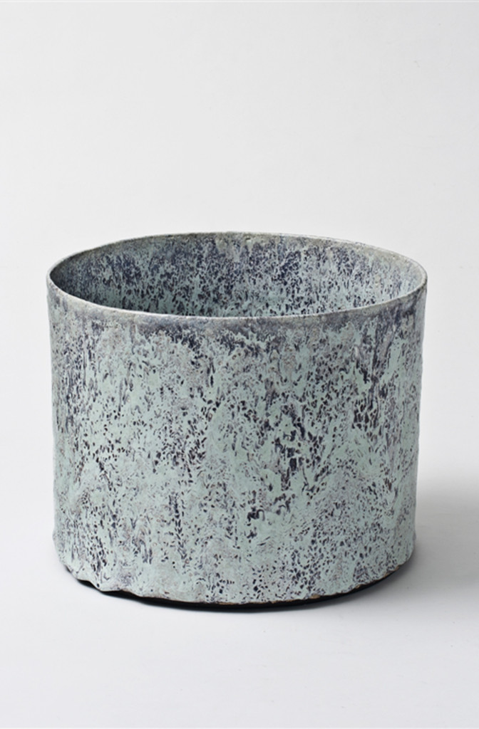 Vase <em>MLE</em>, 2012. Keramik, 24x31 cm