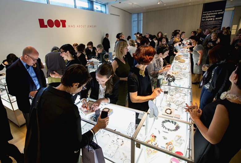LOOT: Mad About jewelry Ausstellung 2015