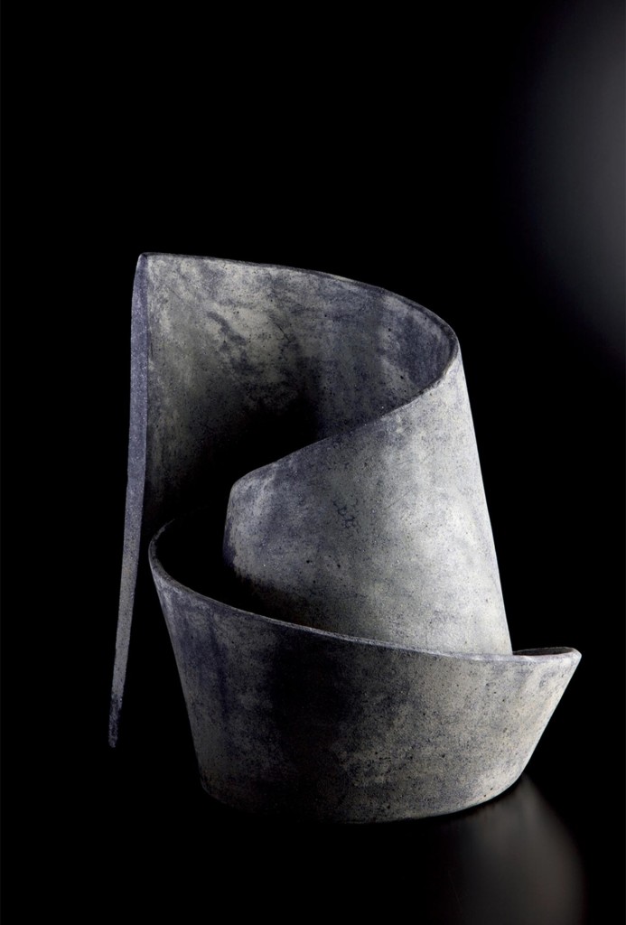 Ken Mihara, Skulptur  <em>Kei #6</em>. Keramik 