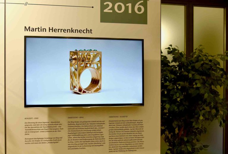 Der Werner-von-Siemens-Ring 2016, gestaltet von Michael Berger aus Düsseldorf 